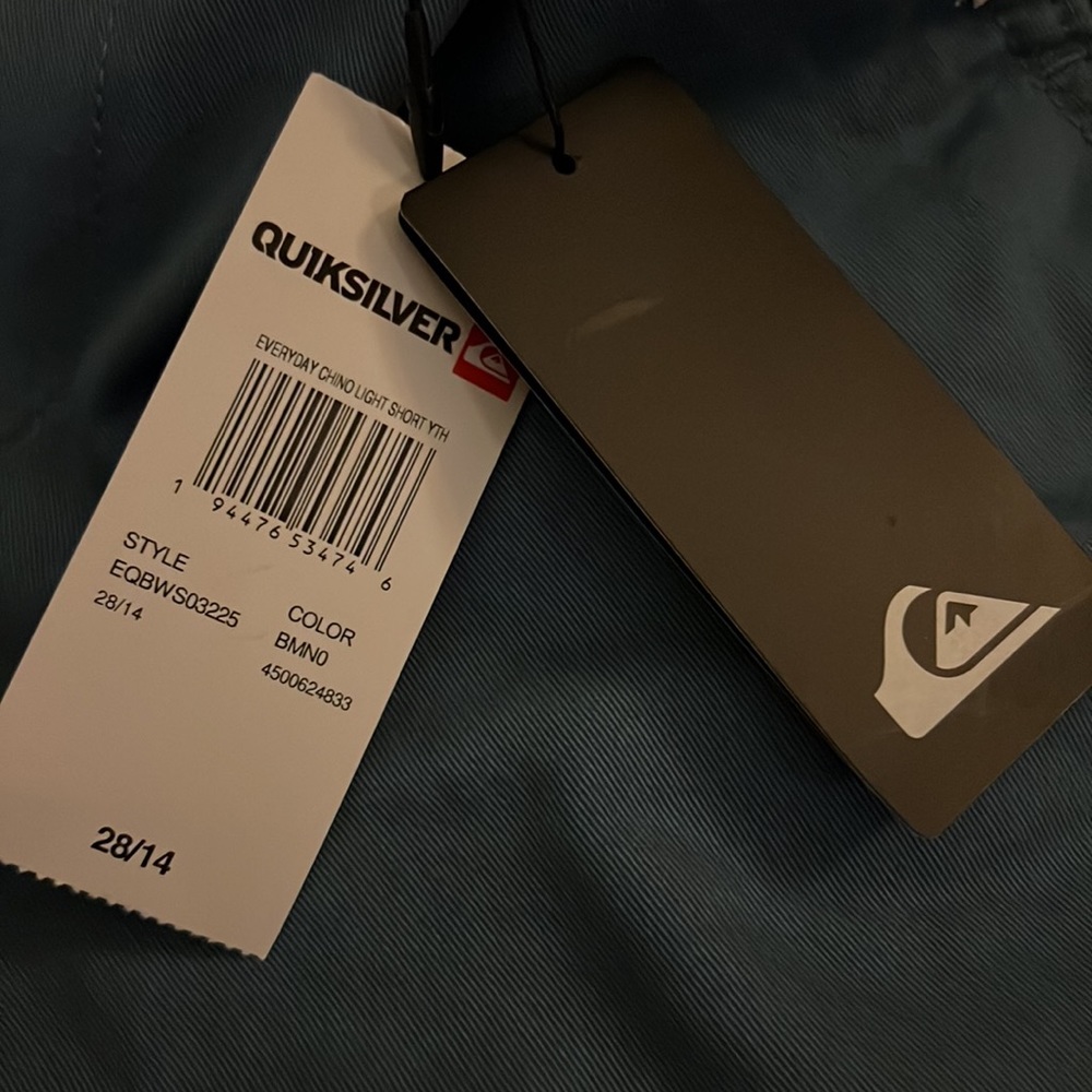 Quicksilver boys shorts - Picture 3 of 3